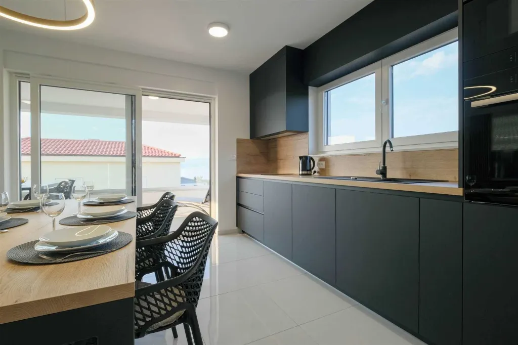 Coastal Elegance Apartment Malinska