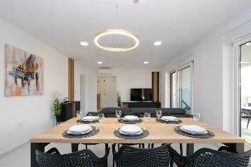 Coastal Elegance Apartment Malinska