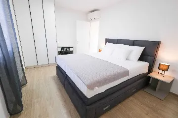 Coastal Elegance Apartment Malinska