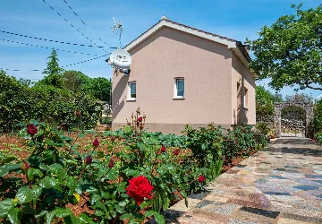 Villa in Žgaljići (Krk) with Private Pool for 4