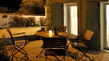 Villa with Heated Pool in Nedešćina for up to 8