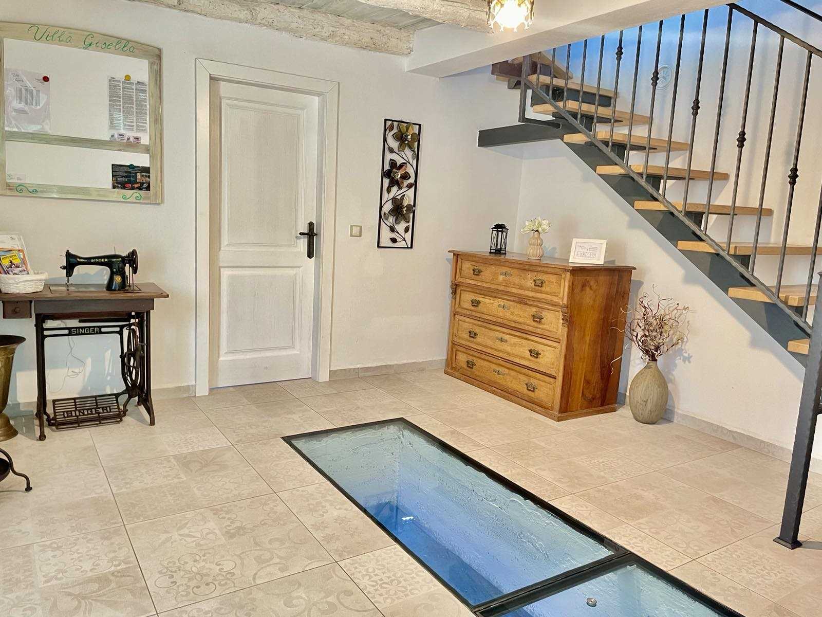 Villa Gisella with heated swimming pool