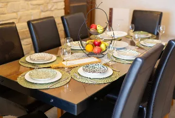 Šilo (Krk) Villa for 8 Guests with Heated Pool