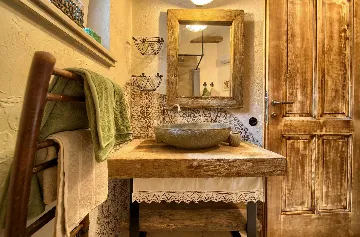 Šilo (Krk) Villa for 8 Guests with Heated Pool