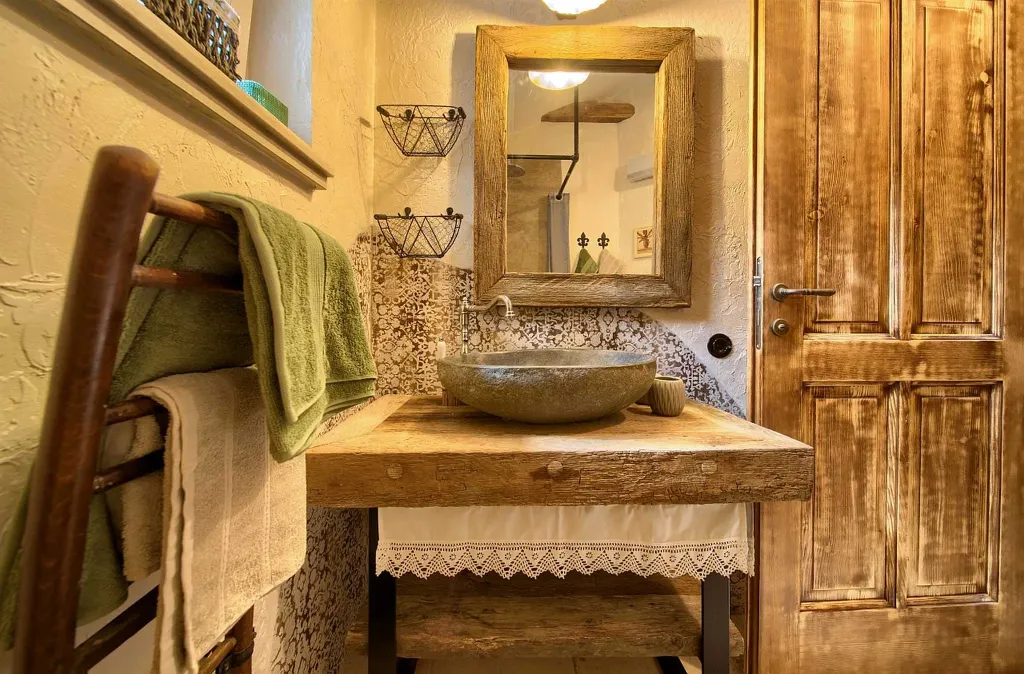 Šilo (Krk) Villa for 8 Guests with Heated Pool