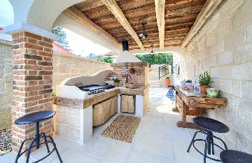 Šilo (Krk) Villa for 8 Guests with Heated Pool