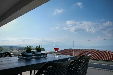 Sea-View Apartment with Balcony in Malinska (Krk)