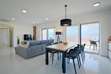 Sea-View Apartment with Balcony in Malinska (Krk)