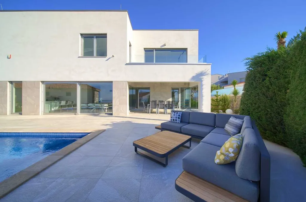 Villa with Private Pool and Sea View in Krk