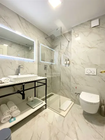 Sea-View Apartment in Hvar for 2 Guests