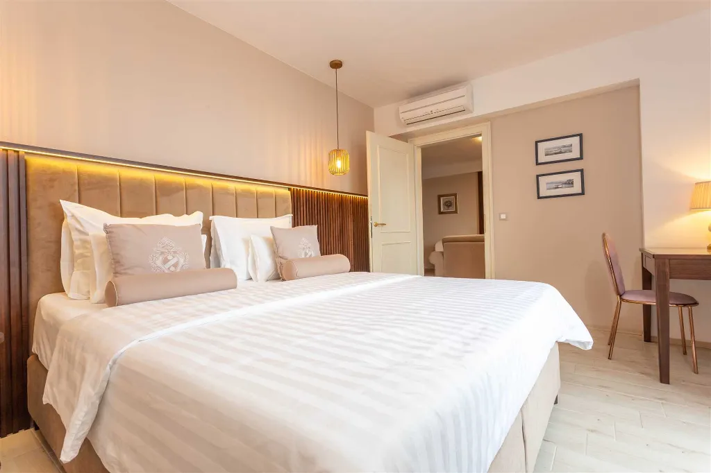 Sea-View Apartment in Hvar for 2 Guests