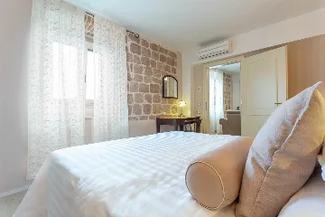 Sea-View Apartment in Hvar with Balcony