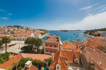 Sea View Apartment for 3 Guests in Hvar