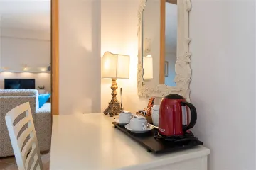 Sea View Apartment for 3 Guests in Hvar