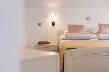 Sea View Apartment in Hvar for Up to 5 Guests