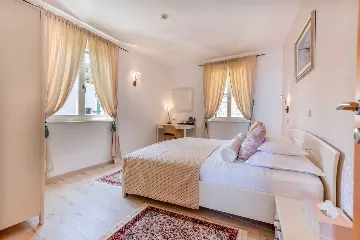 Sea View Apartment in Hvar for Up to 5 Guests