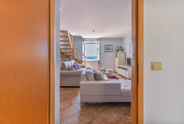 Sea View Apartment in Hvar for Up to 5 Guests