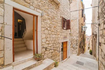 2-Bedroom Holiday House in Hvar