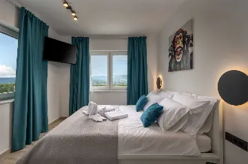 3-Bedroom Villa in Kršan for Up to 8 Guests