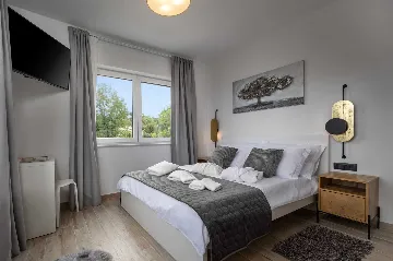 3-Bedroom Villa in Kršan for Up to 8 Guests