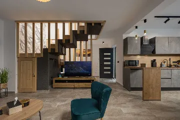 3-Bedroom Villa in Kršan for Up to 8 Guests