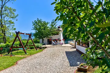 Kršan Holiday House with Swimming Pool