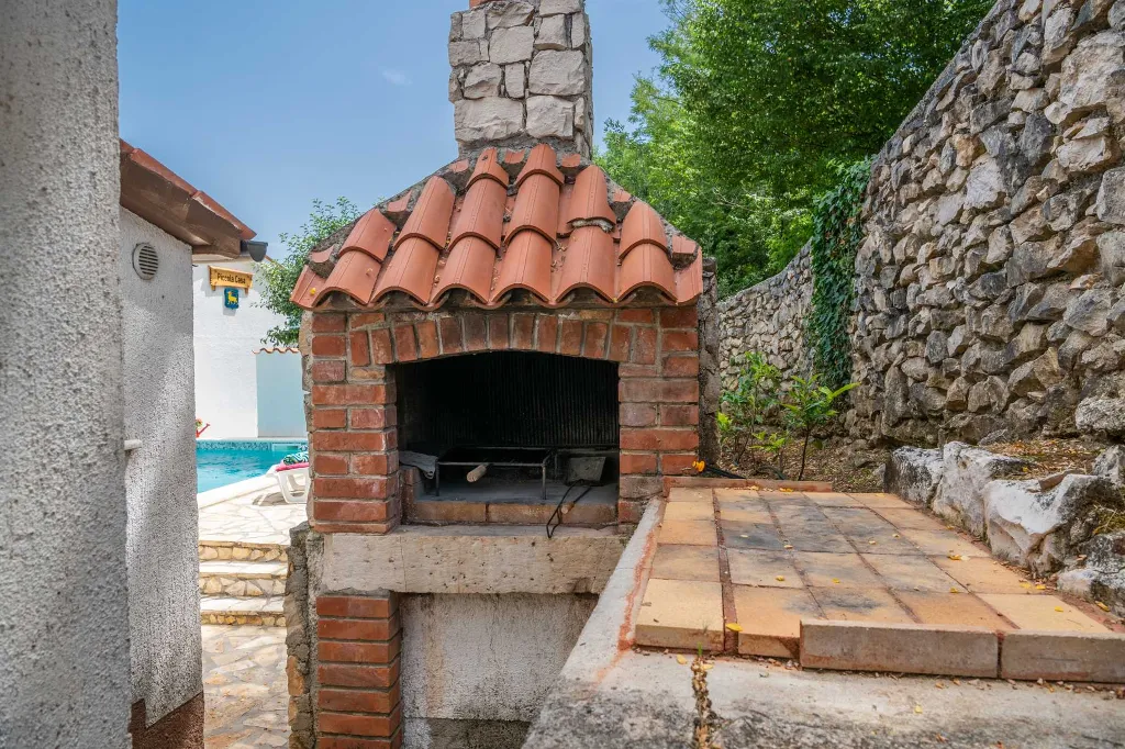 Kršan Holiday House with Swimming Pool