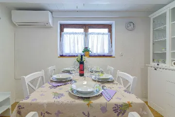 Kršan Holiday House with Swimming Pool