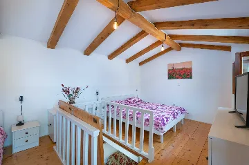 Kršan Holiday House with Swimming Pool