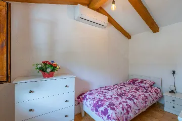 Kršan Holiday House with Swimming Pool