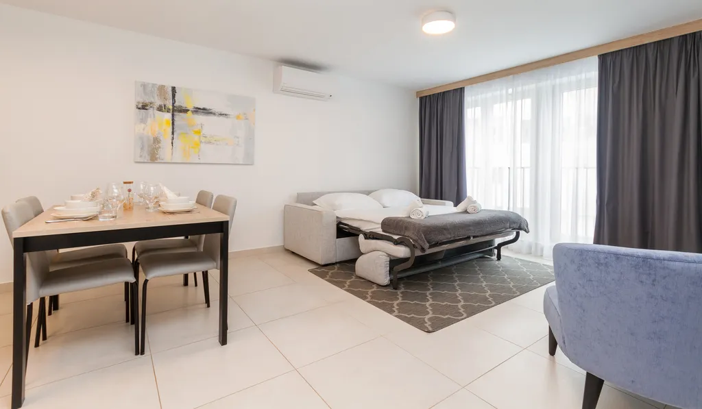 One-Bedroom Apartment in Umag for Up to 4