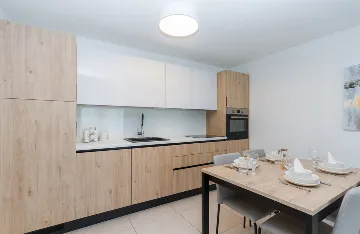 One-Bedroom Apartment in Umag for Up to 4