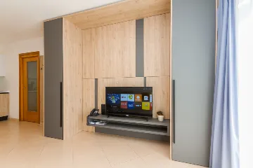 Studio Apartment with Terrace in Umag for 2