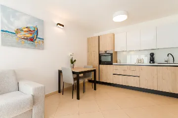 Studio Apartment with Terrace in Umag for 2