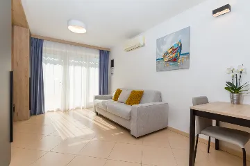 Studio Apartment with Terrace in Umag for 2