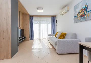 Studio Apartment with Terrace in Umag for 2