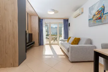 Studio Apartment with Terrace in Umag for 2