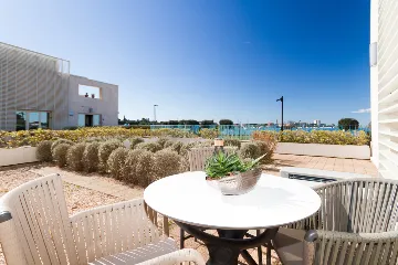 Studio Apartment with Terrace in Umag for 2