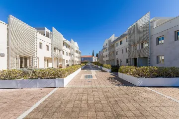 Studio Apartment with Terrace in Umag for 2