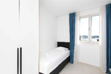 3-Bedroom Sea-View Apartment in Umag