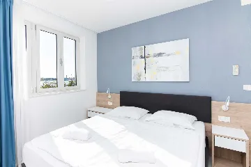 3-Bedroom Sea-View Apartment in Umag