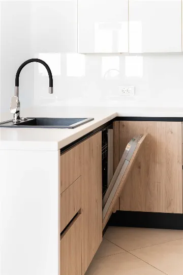 3-Bedroom Sea-View Apartment in Umag