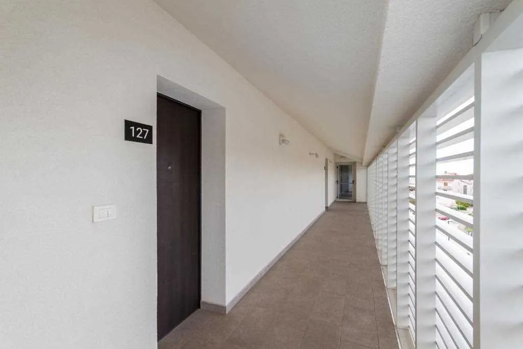 Sea View 1-Bedroom Apartment in Umag for 4
