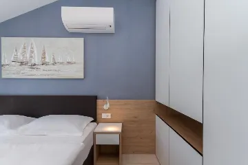 1-Bedroom Apartment in Umag (Up to 4 Guests)