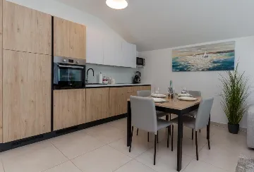 1-Bedroom Apartment in Umag (Up to 4 Guests)