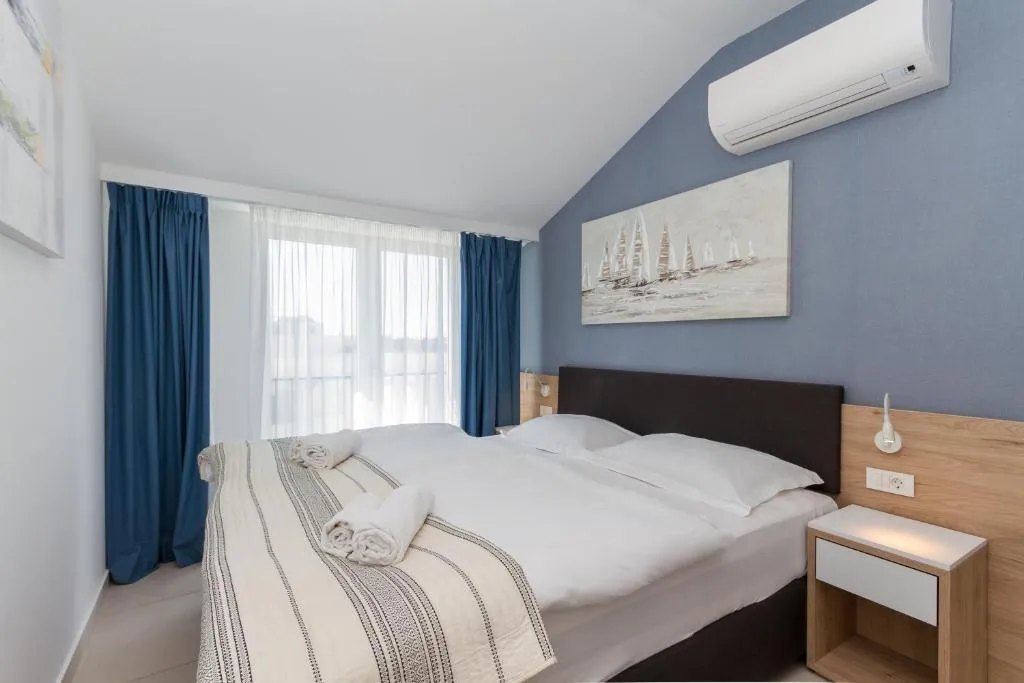 1-Bedroom Apartment in Umag (Up to 4 Guests)