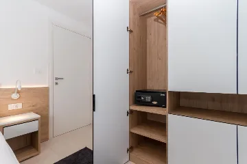 One-Bedroom Apartment in Umag for Up to 4 Guests