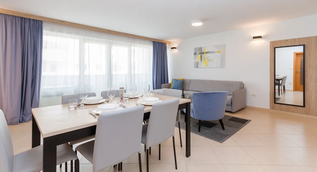 Umag Apartment with Balcony and Air Conditioning