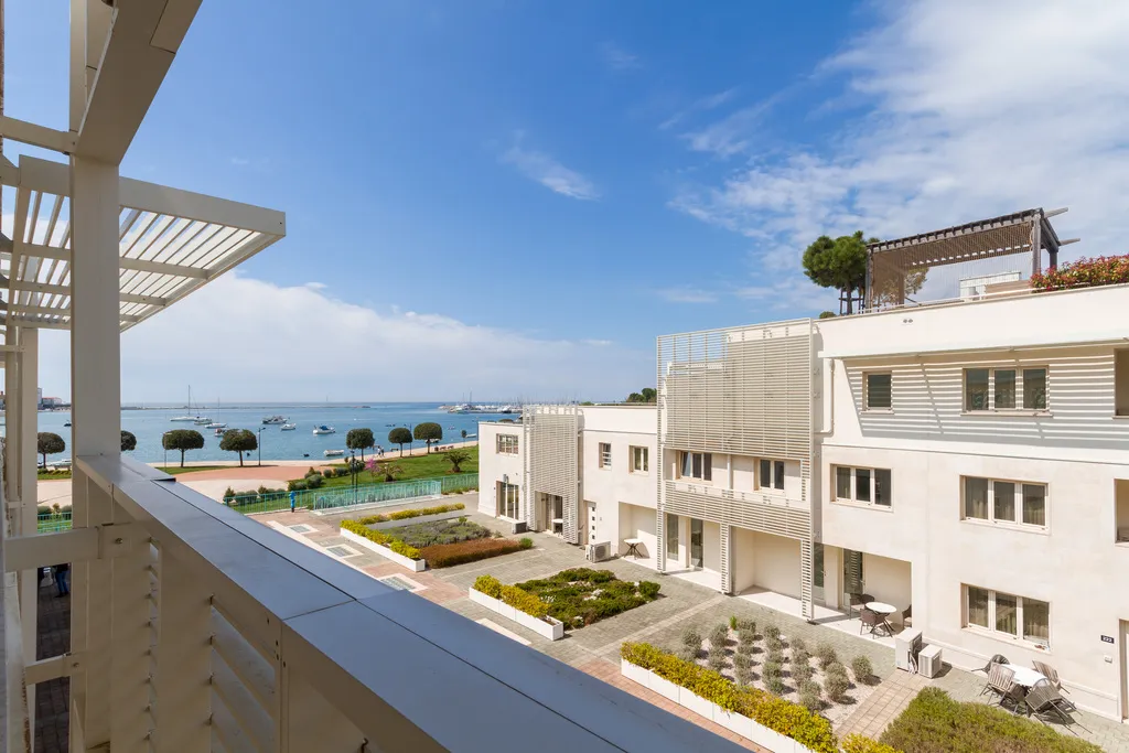 Umag Apartment with Balcony and Air Conditioning