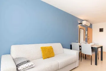 One-Bedroom Apartment with Balcony in Umag